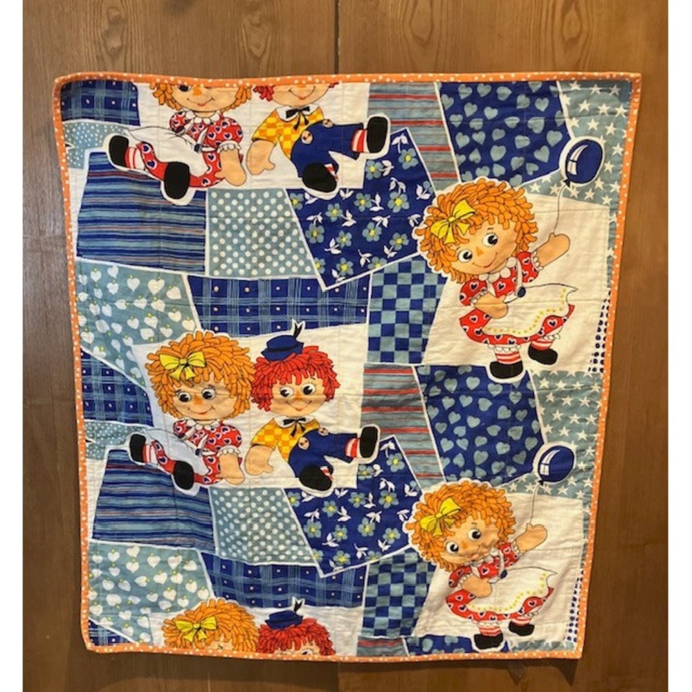 Vintage Raggedy Ann and‎ Andy Quilt/Mat/ Wall Hanging 33"x31" Cotton Blend